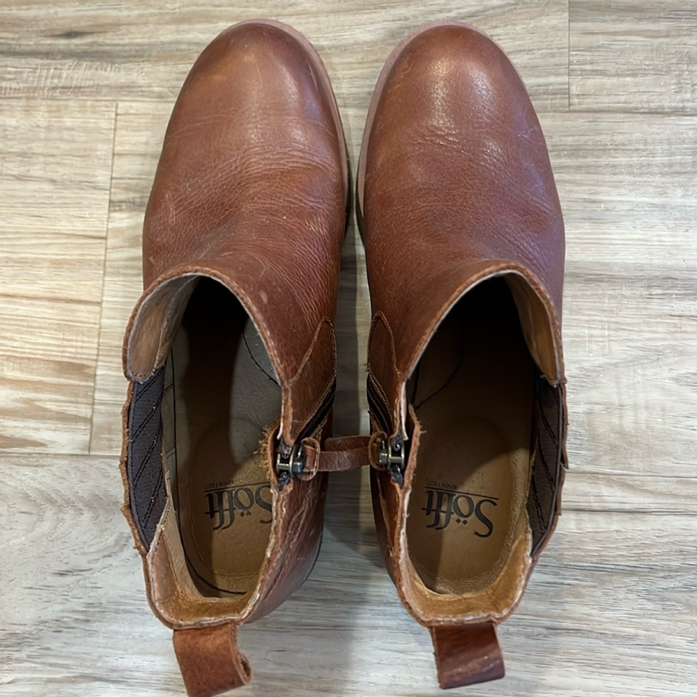 Sofft brand ankle boots